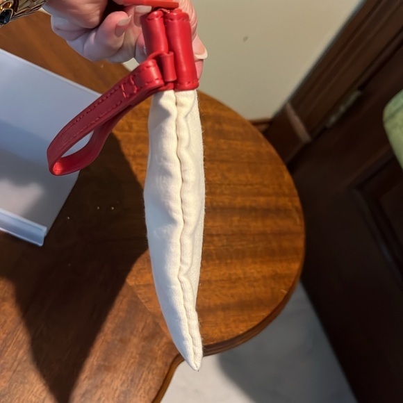 YSL Beaute Wristlet  cosmetic case/pouch fabric  Ivory cream/red trim & logo NWO - Picture 8 of 13